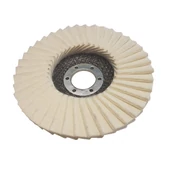 Lamellás filctárcsa